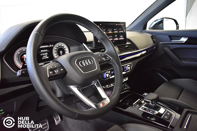 AUDI Q5 SPB 40 TDI quattro S tronic Identity Black S line